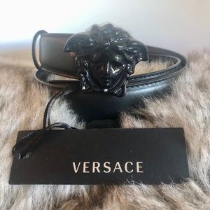 Versace Palazzo Medusa Tonal buckle belt.